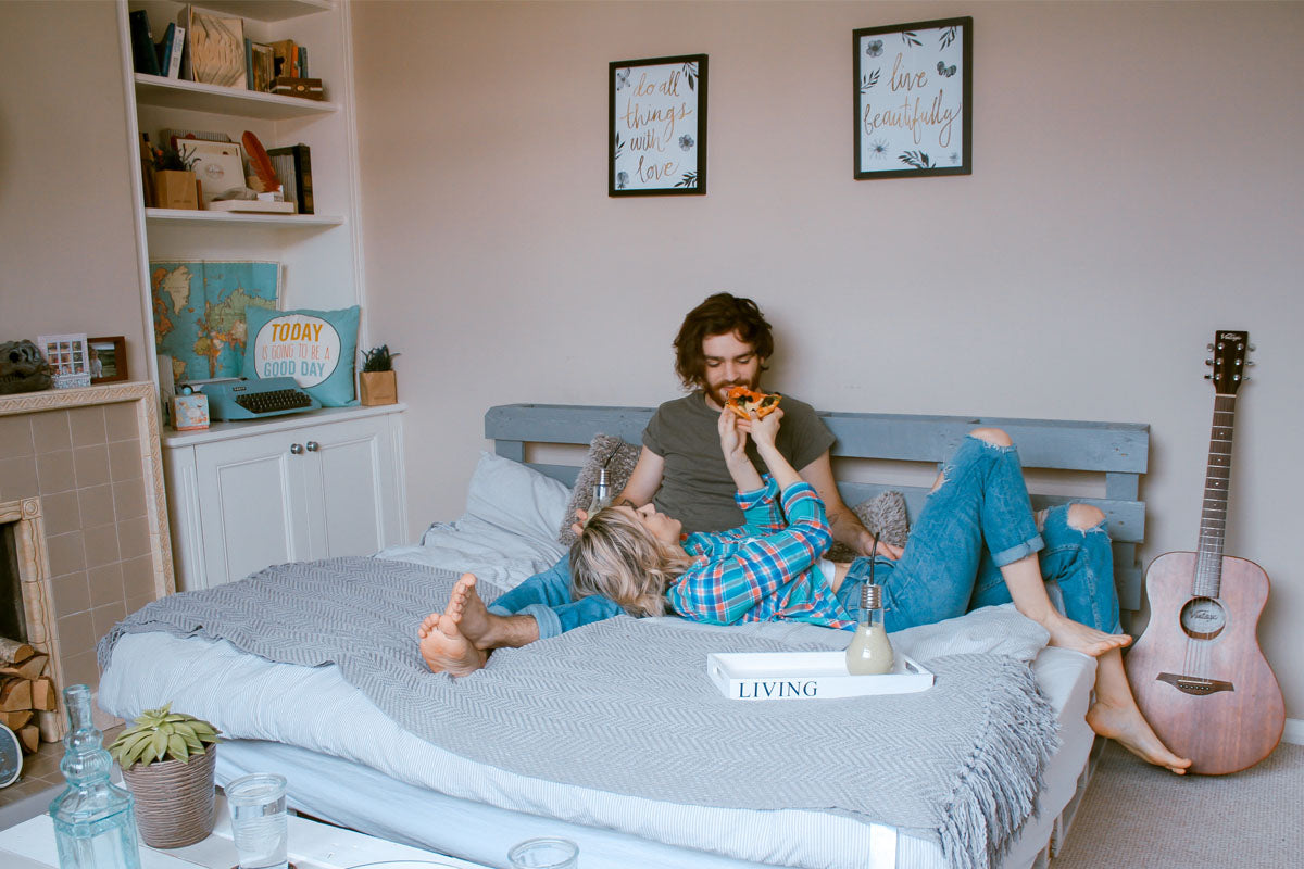 10 Items Need Before Inviting A Girl Over